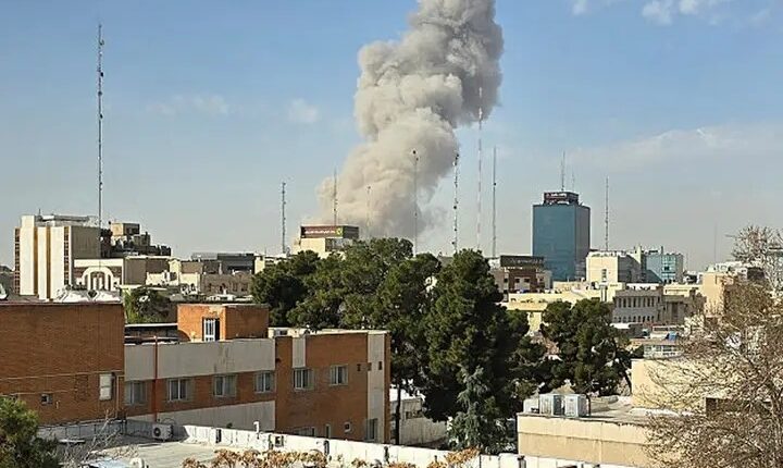 القصف الإسرائيلي على طهران